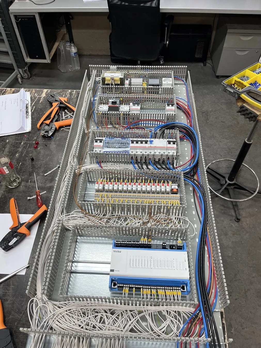 Bekabeling van PLC-sturing
